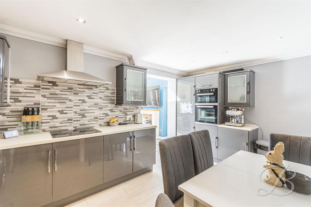 Property photo 2 of 38 Ccltd-15.Jpg