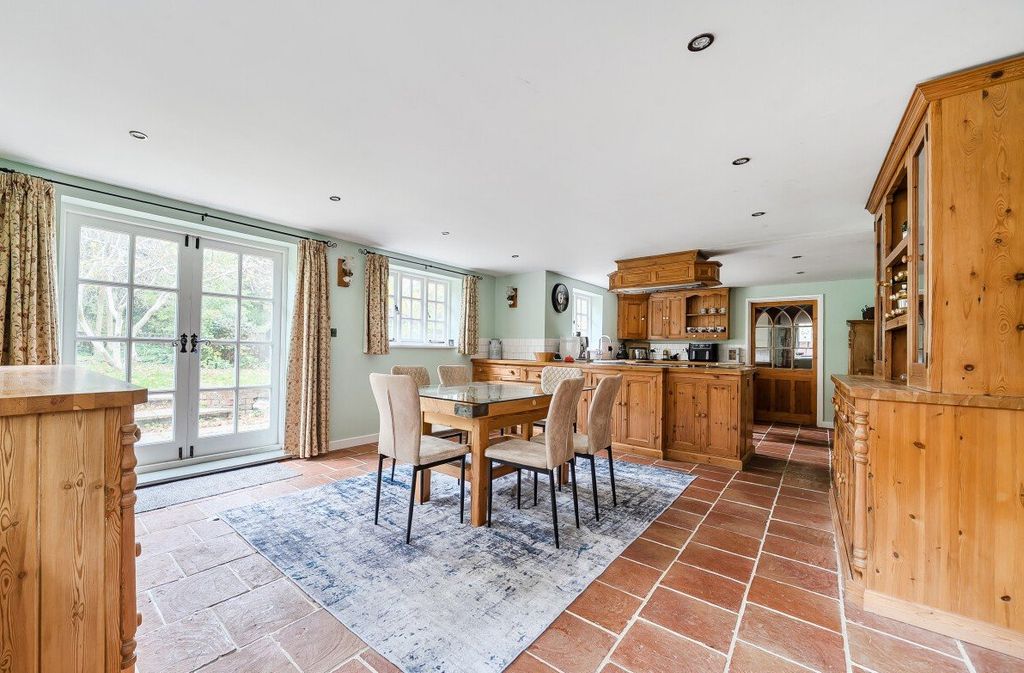 Property photo 2 of 11 Picture No. 31