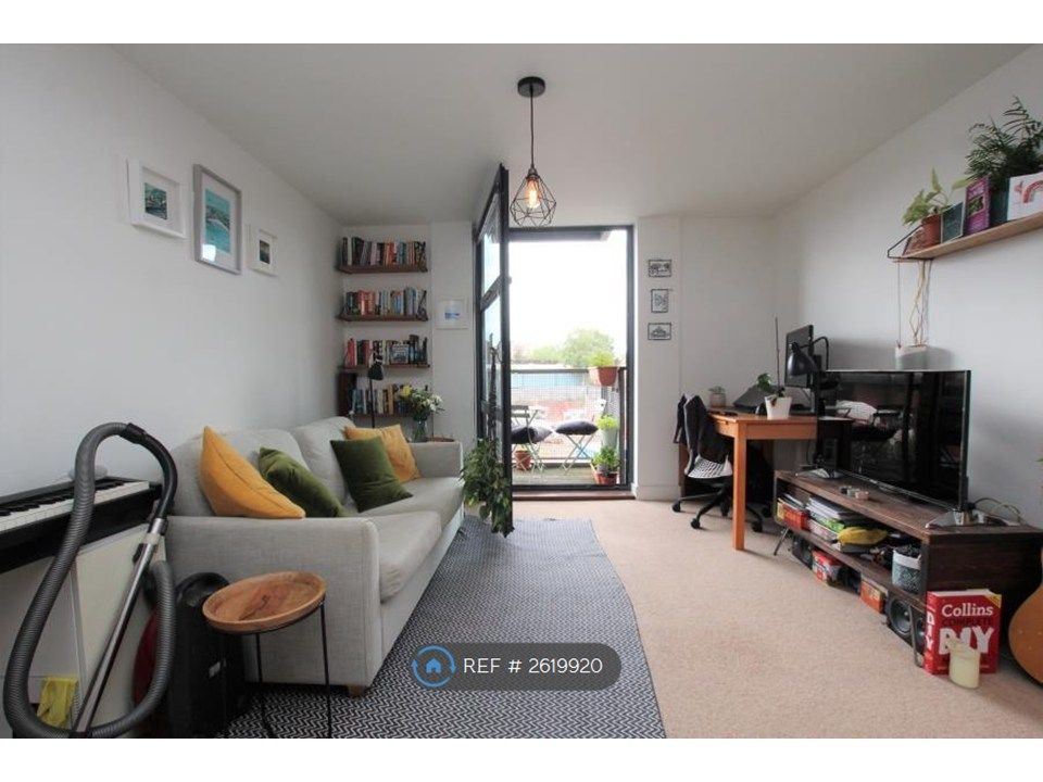 Property photo 2 of 7