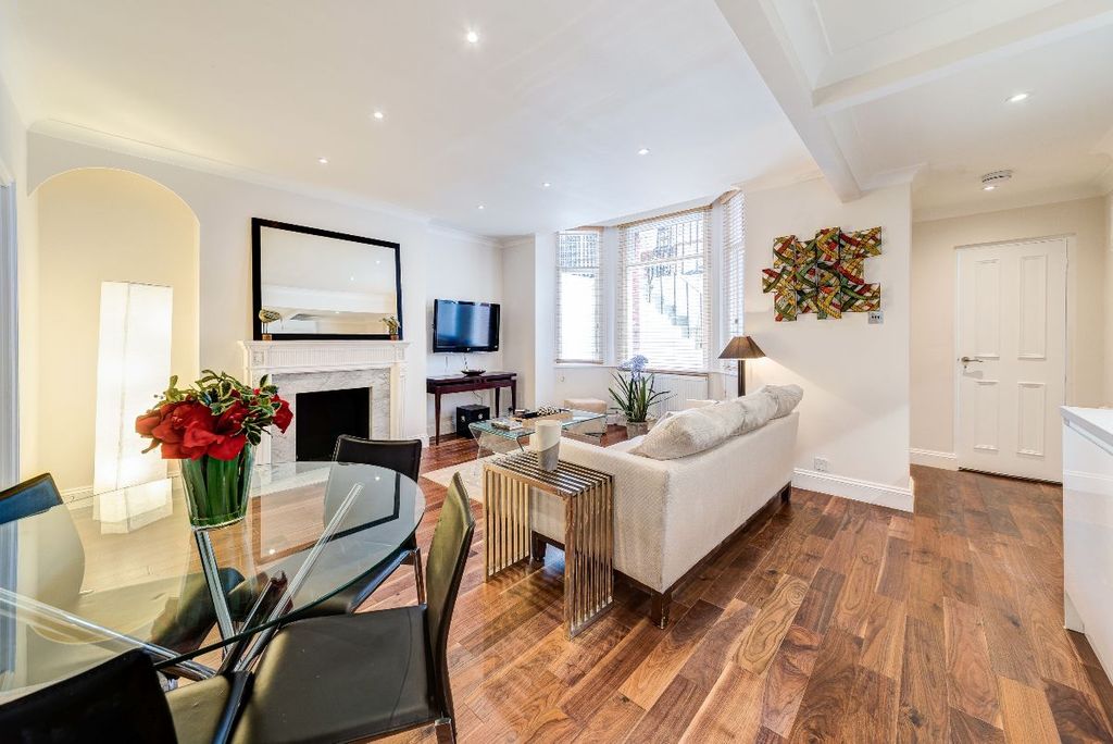 Property photo 3 of 8