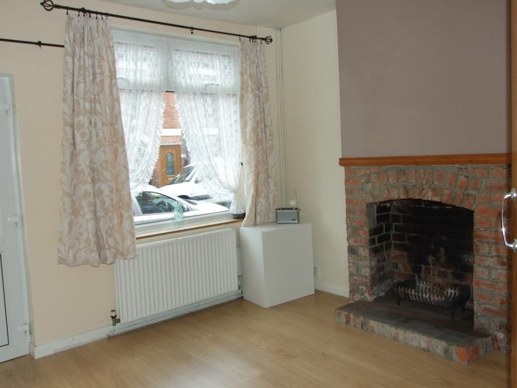Property photo 2 of 5 Living Room