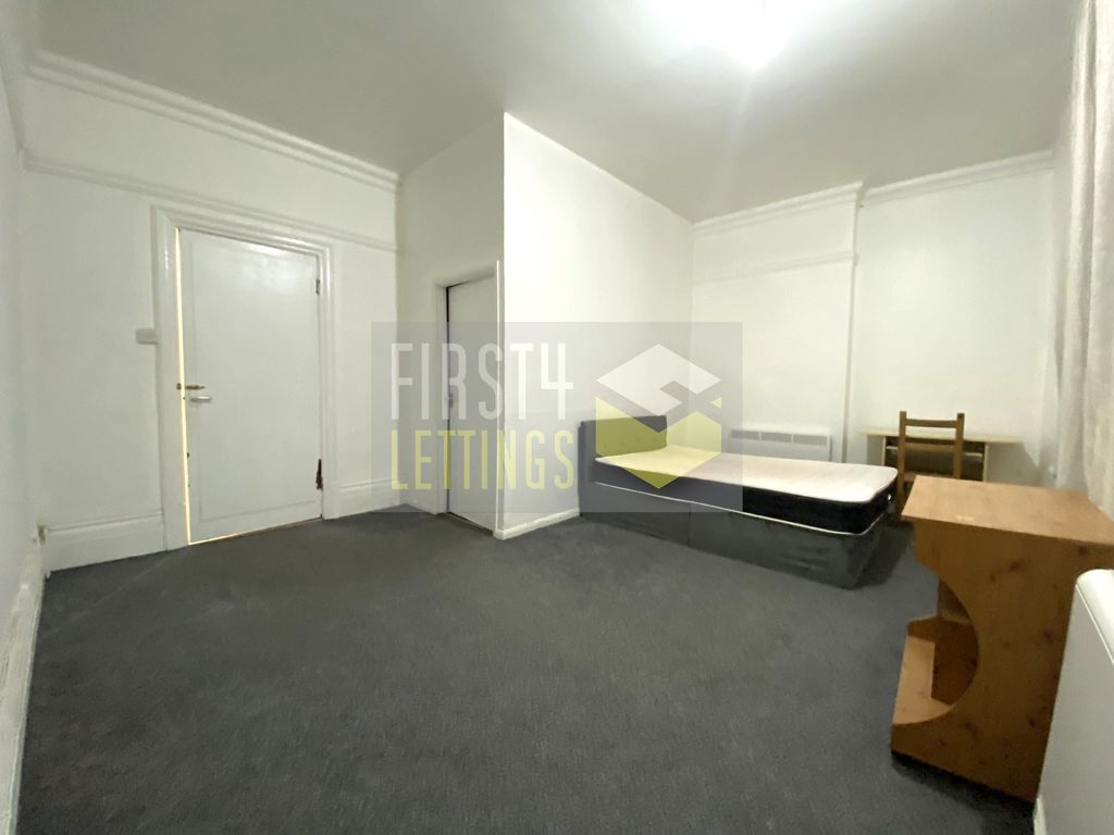 Property photo 1 of 6 Photo 7