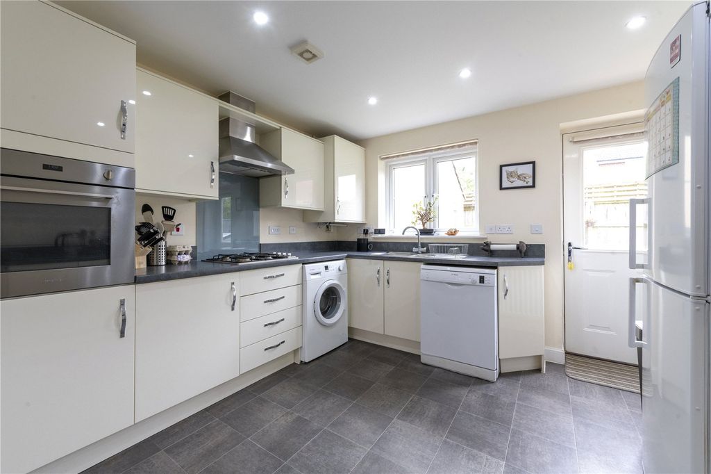 Property photo 2 of 13 Picture No. 04