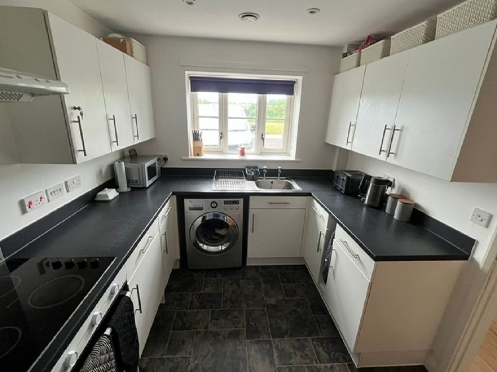 Property photo 2 of 13