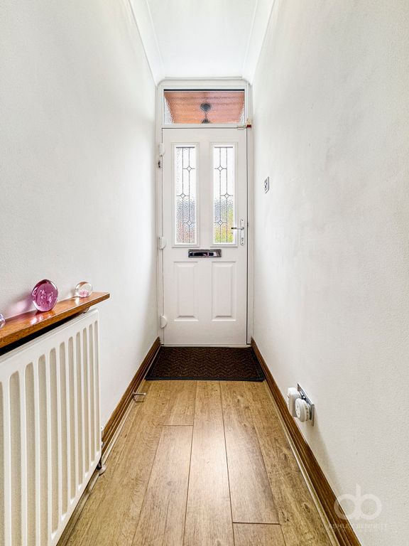 Property photo 3 of 34 04