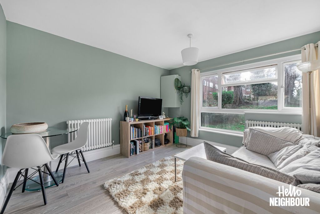 Property photo 2 of 12 Photo 1