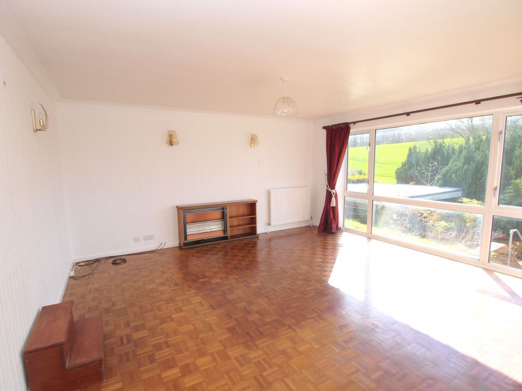 Property photo 2 of 12 Photograph 2