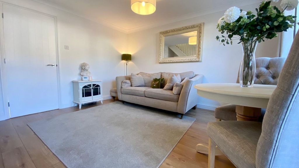 Property photo 3 of 9 3.Jpg