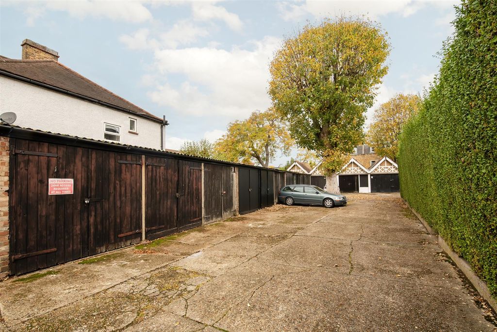 Property photo 2 of 17 Helliwell & Co