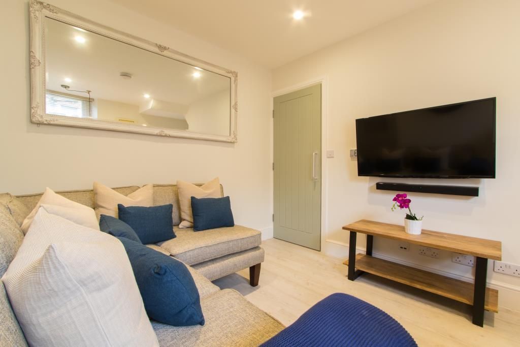 Property photo 2 of 14 Photo 1