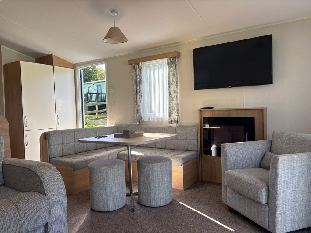 Property photo 3 of 7 72B2dab5 8667 48c6 B56d 8Dd401d2Bcfa.Jpg