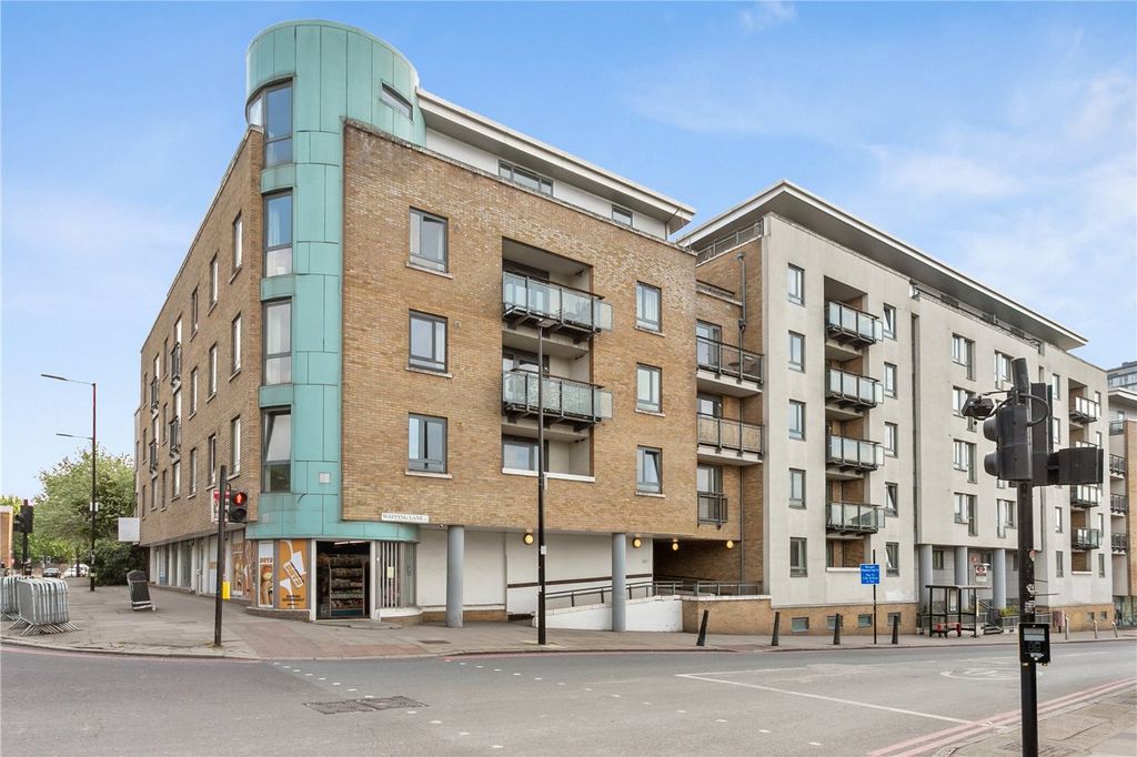 Property photo 2 of 8 Picture No. 23