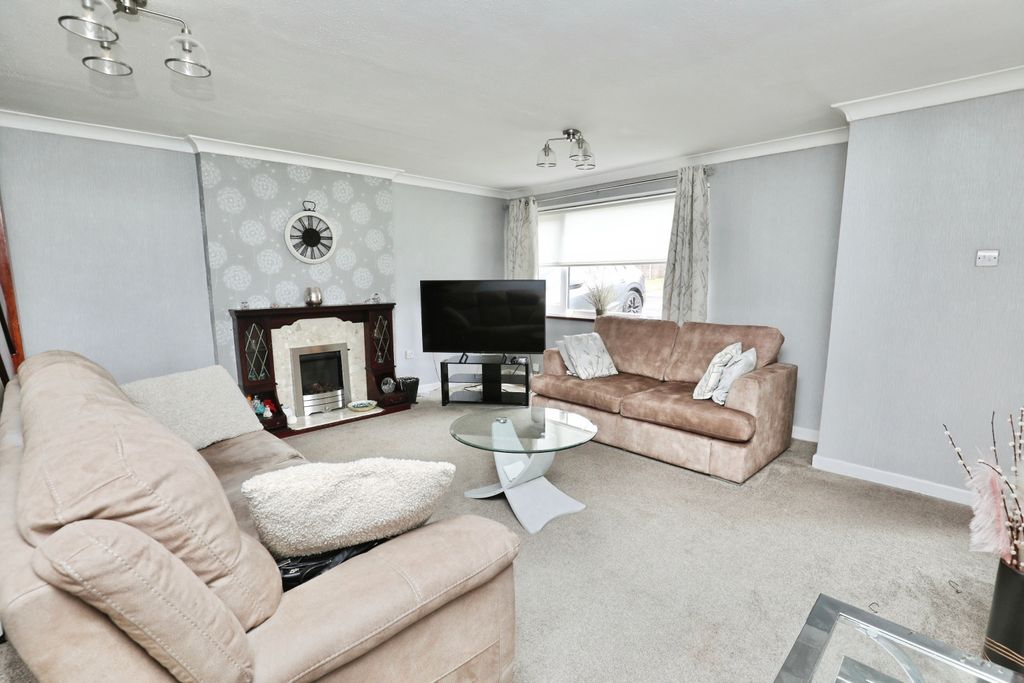 Property photo 3 of 22