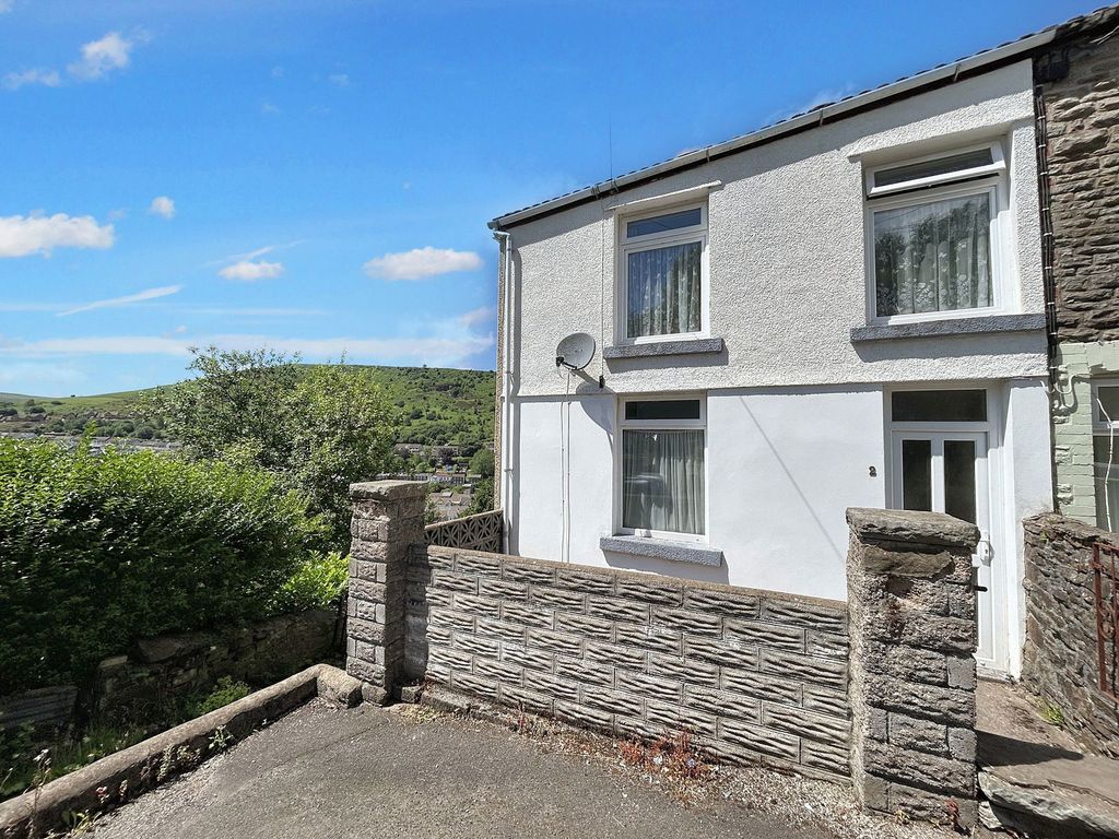 Property photo 1 of 25