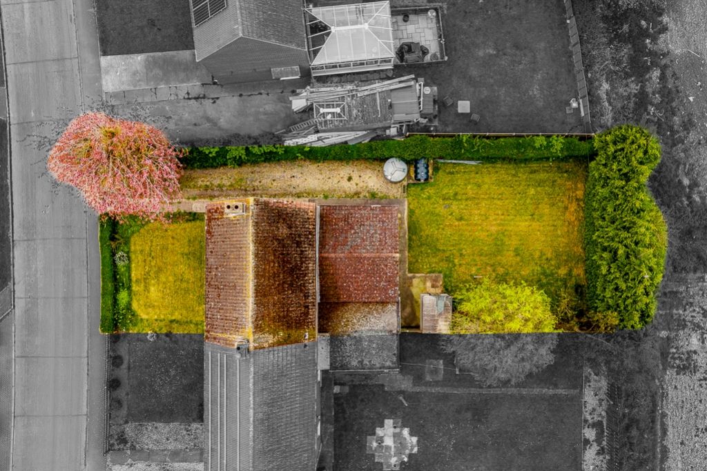 Property photo 3 of 30 8 Bede Crescent (Benington)-5