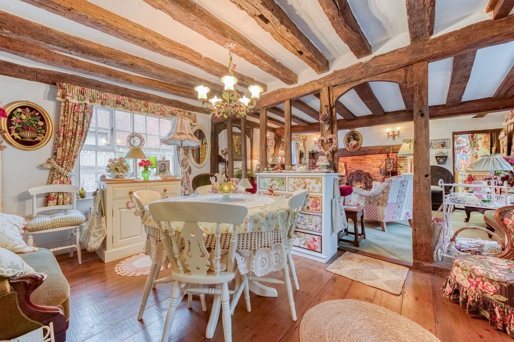 Property photo 2 of 29