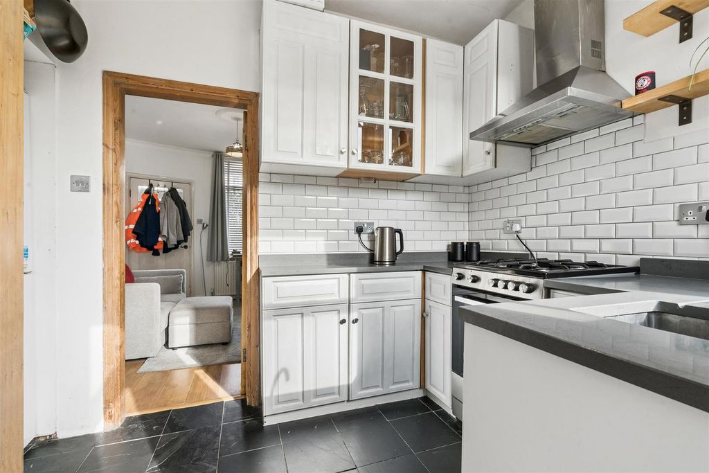 Property photo 3 of 10 48 Coteford Street, London, Sw17 8Ny Kitchen 3.Jpg