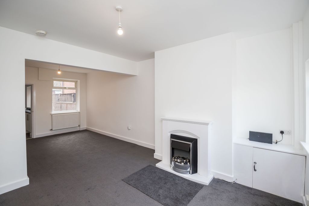 Property photo 3 of 13 Img_8893