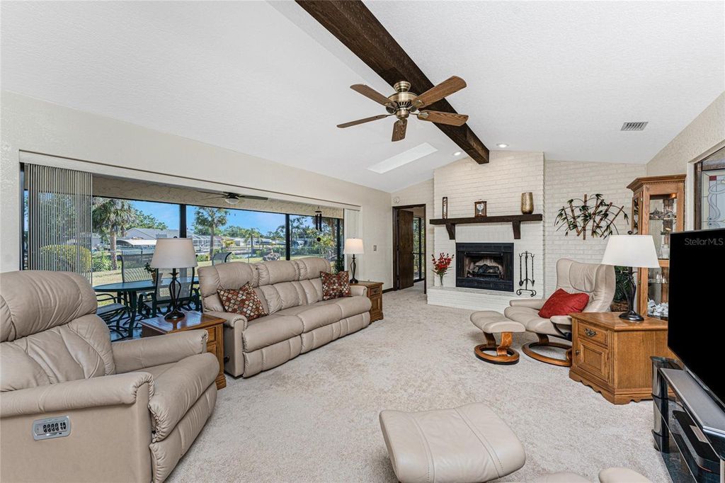 Property photo 2 of 19 <Alttext/>