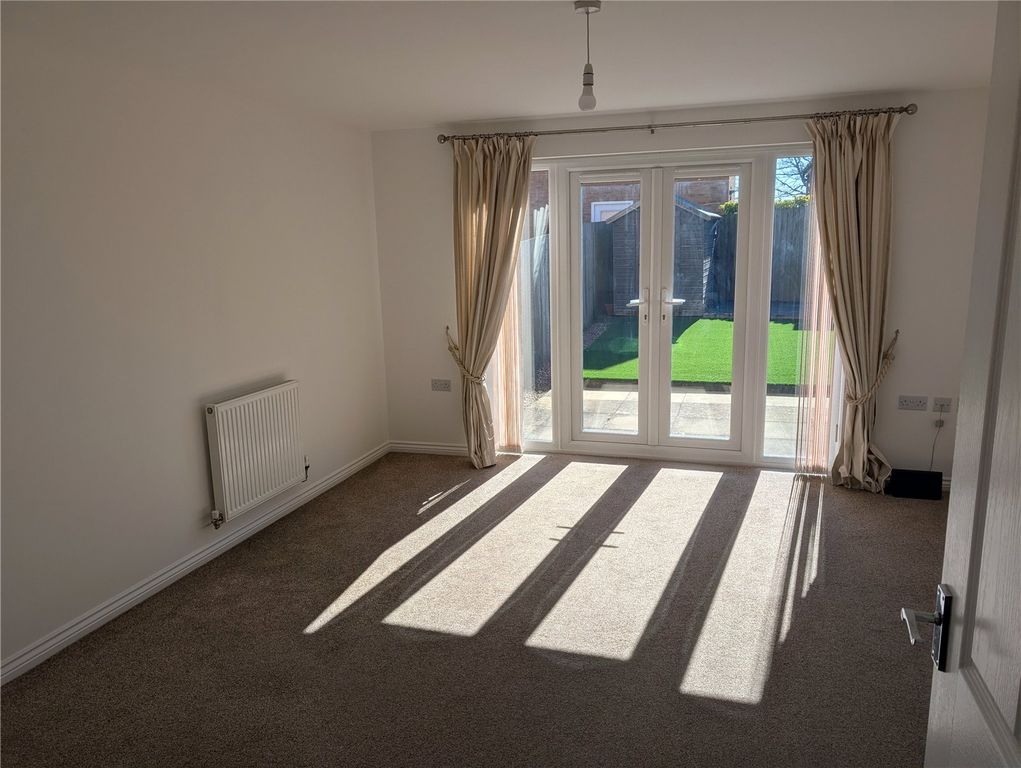 Property photo 3 of 17 Picture No. 23