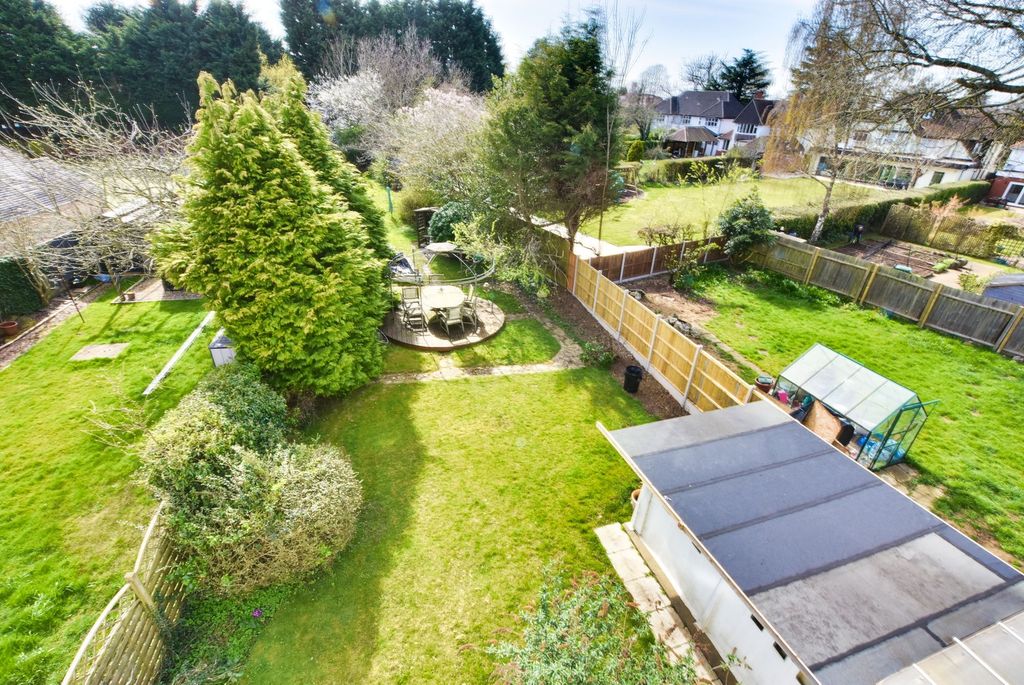 Property photo 3 of 47