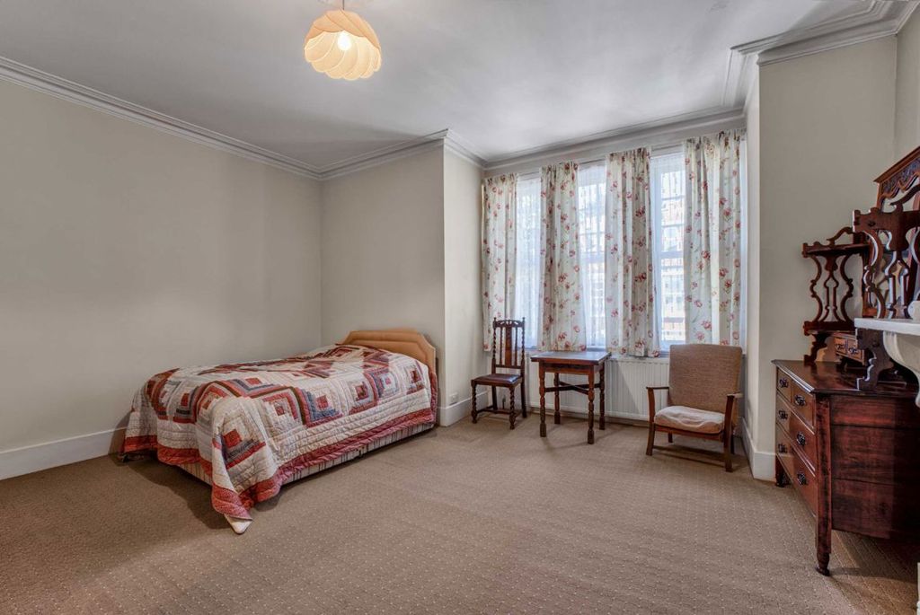 Property photo 2 of 4