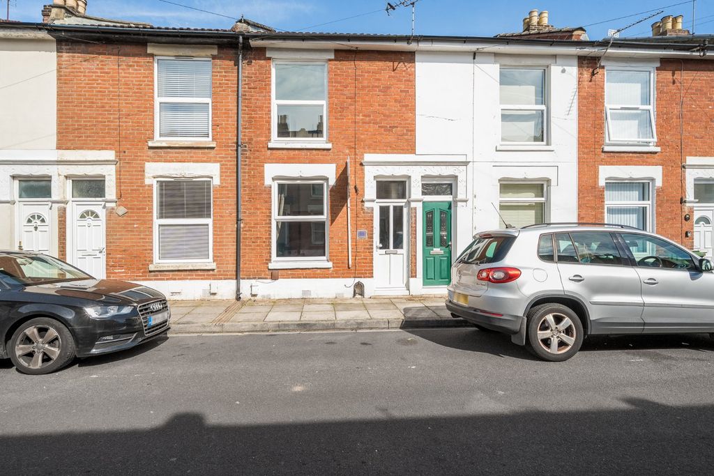 Property photo 1 of 13 Picture No. 05