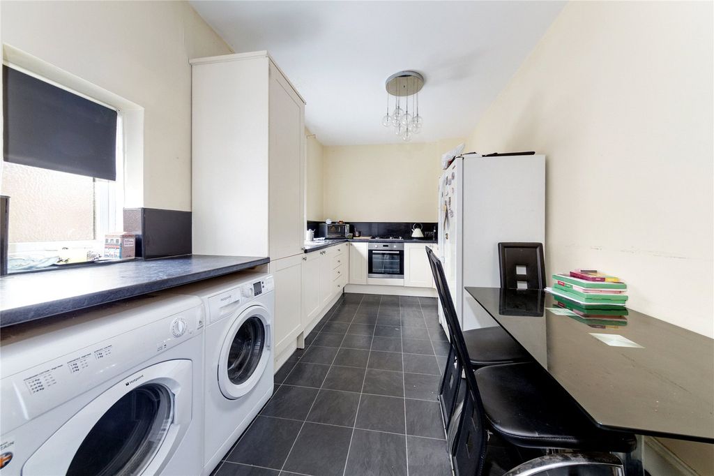 Property photo 2 of 11 Picture 2