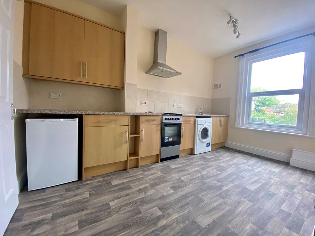 Property photo 2 of 7 Imported Image