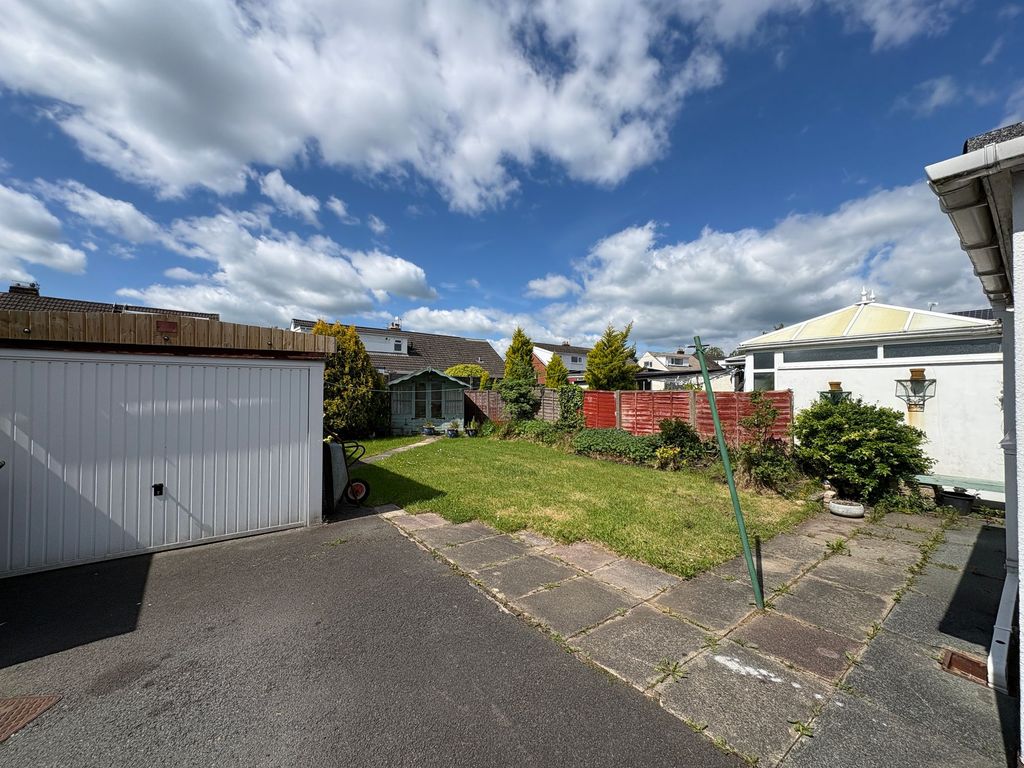 Property photo 3 of 24