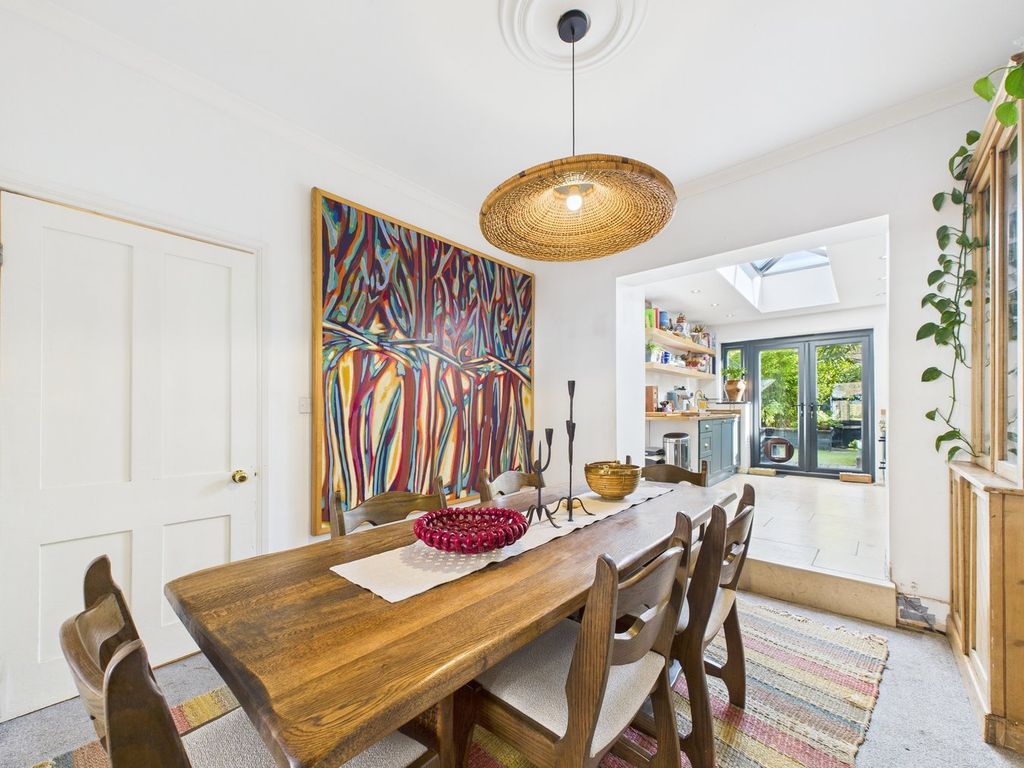 Property photo 3 of 26