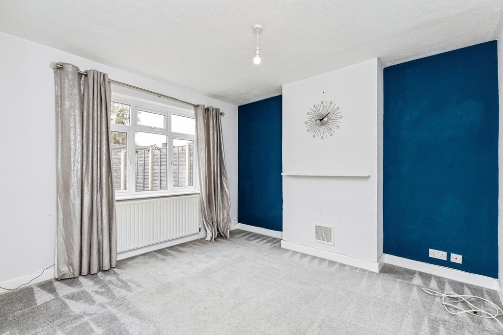 Property photo 2 of 19 Pbox-Img.Jpg