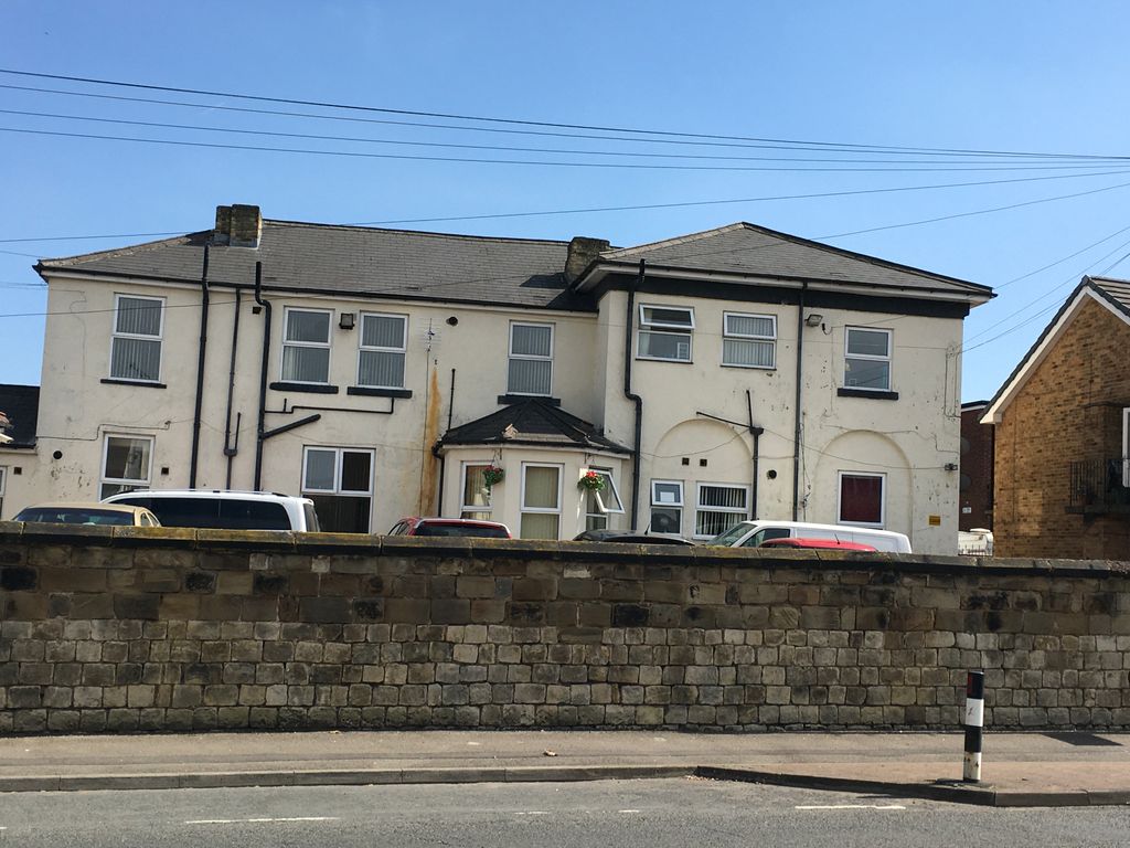 Property photo 1 of 7 Front 