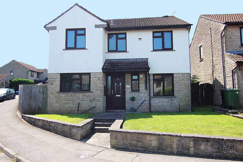Property photo 1 of 24