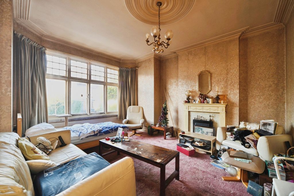 Property photo 2 of 24 Pbox-Img.Jpg