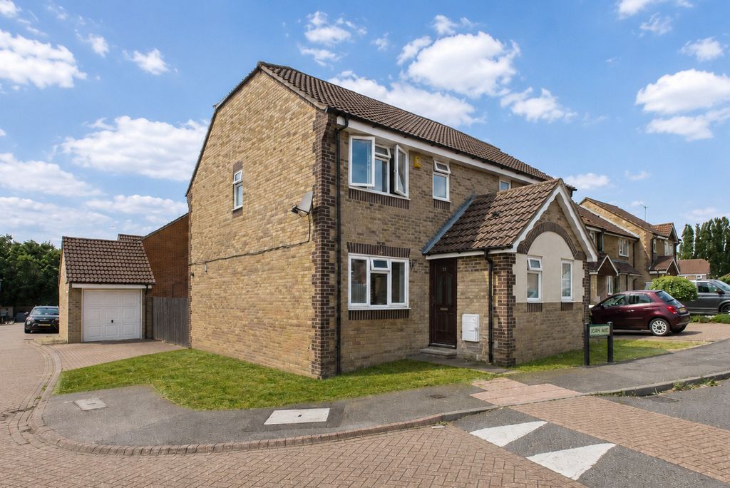 Property photo 1 of 17
