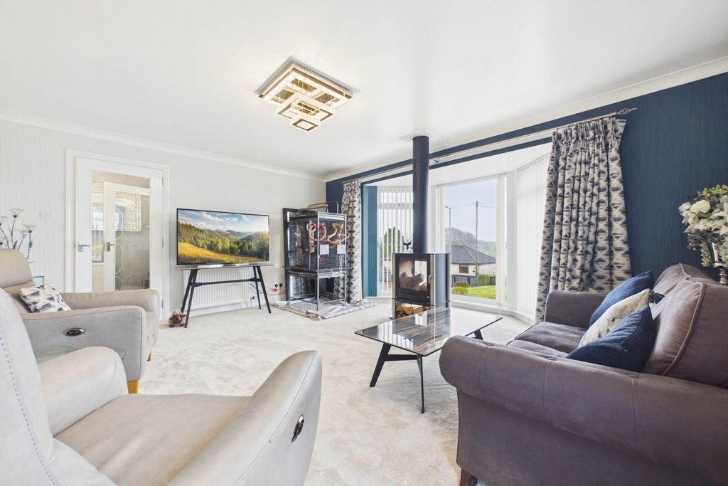 Property photo 3 of 29