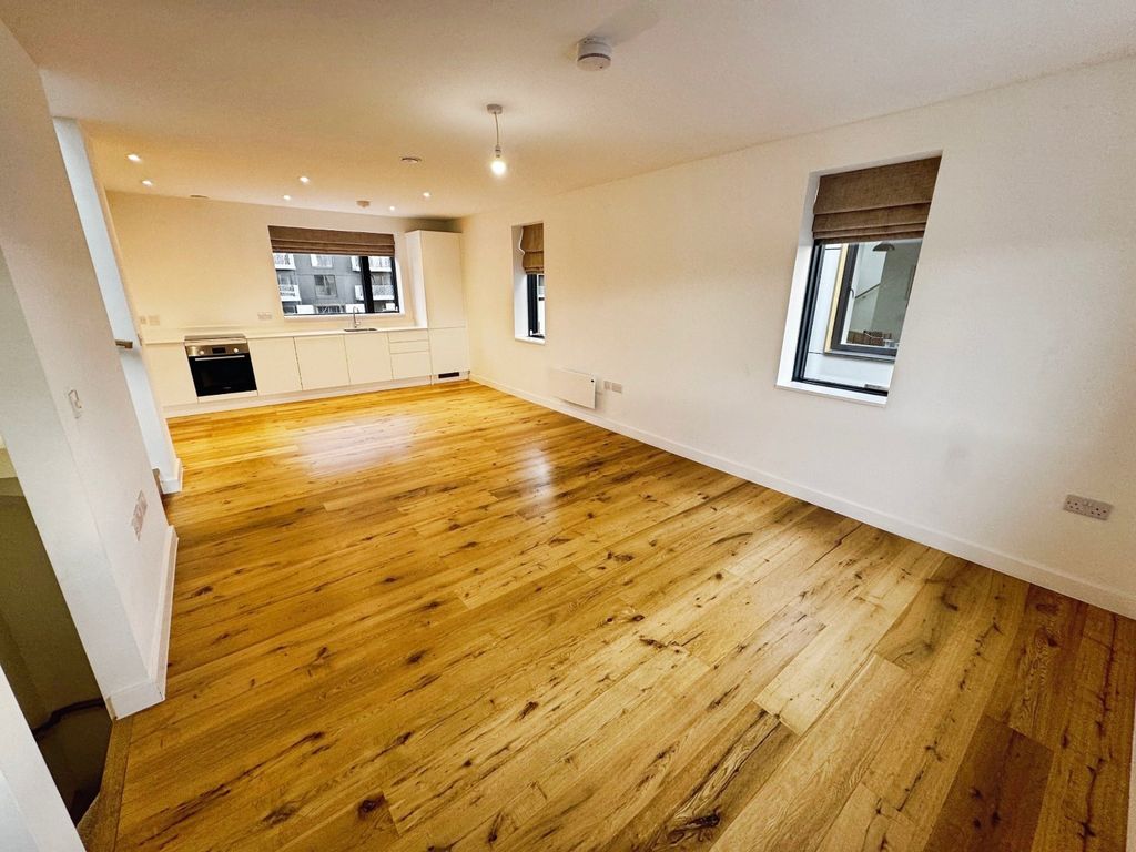 Property photo 2 of 12 Picture No. 20