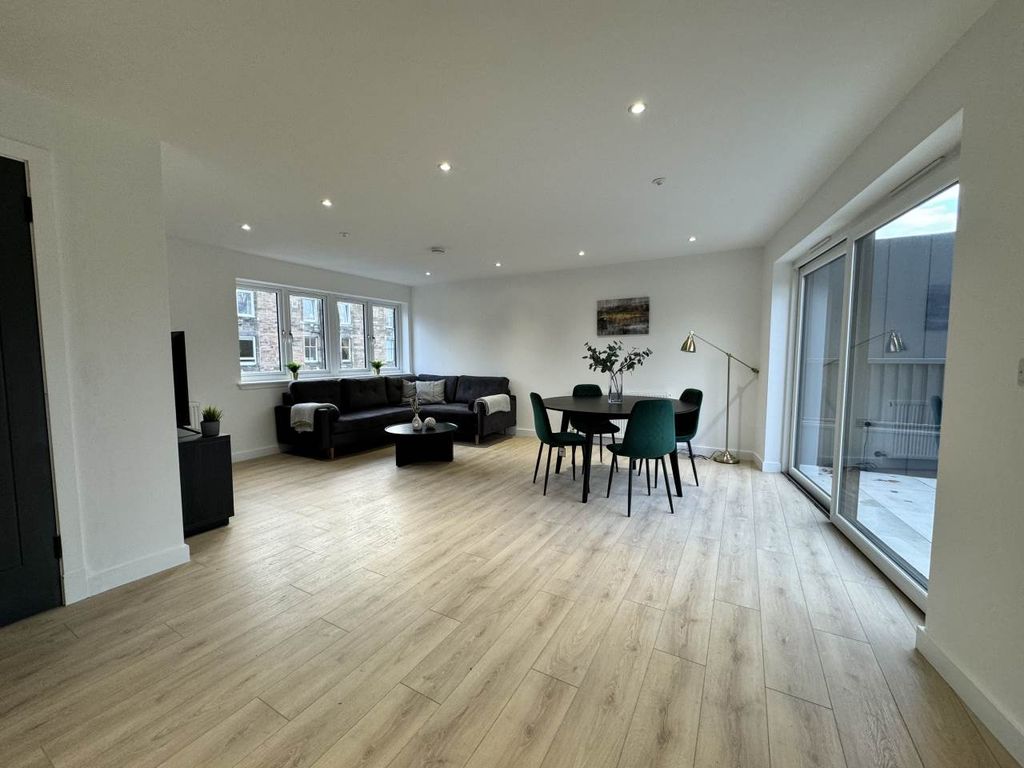 Property photo 2 of 13 1