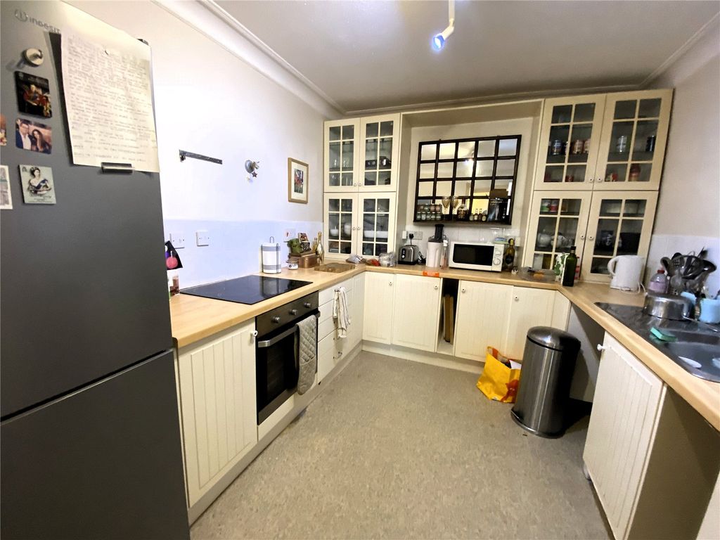 Property photo 2 of 8 Picture No. 07