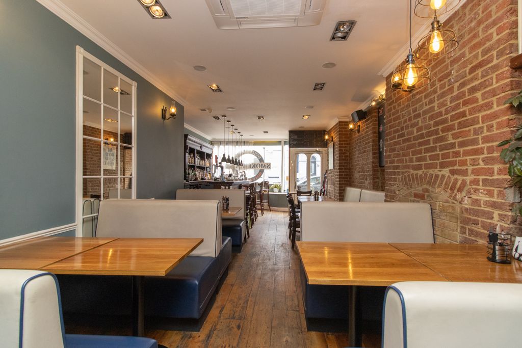 Property photo 2 of 12 Picture 2