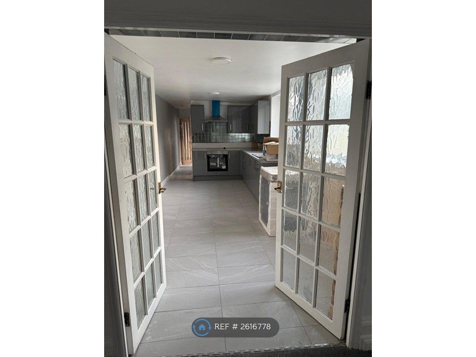 Property photo 1 of 34