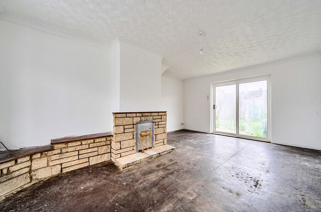 Property photo 2 of 12 147817146A3174d27d3c2