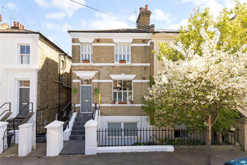 Property photo 1 of 14 Stanbridge Road
