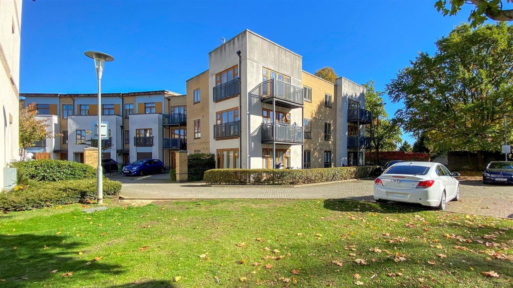 Property photo 2 of 13 Ext1F.Jpg