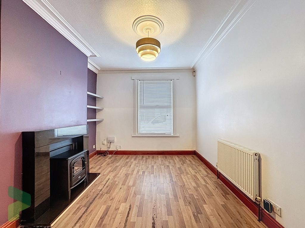 Property photo 3 of 21