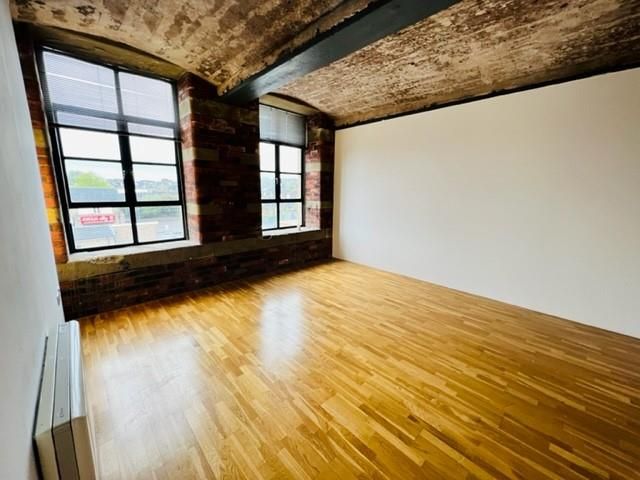 Property photo 1 of 7 Open Plan Lounge