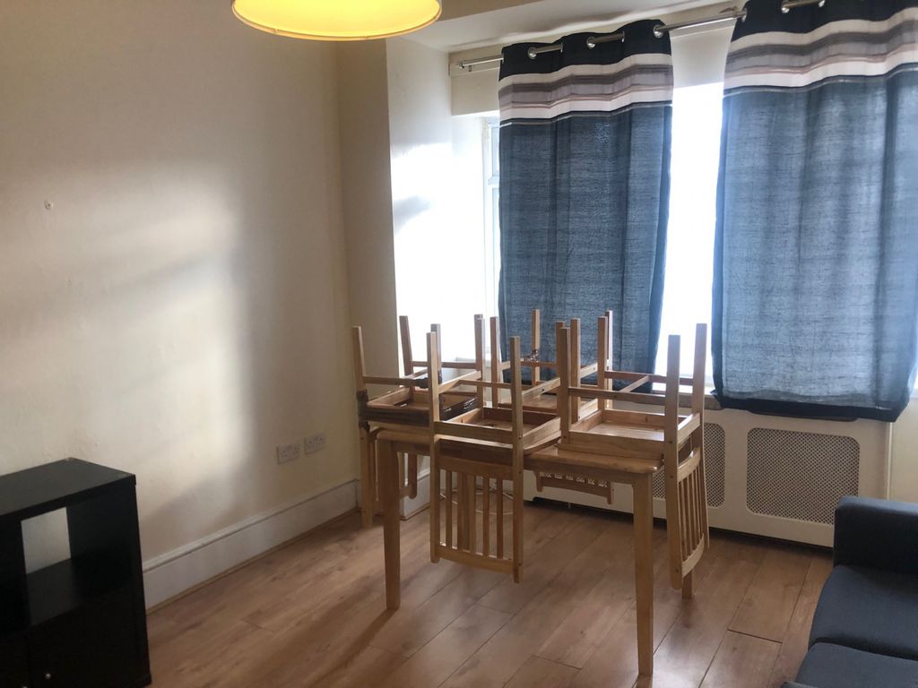 Property photo 2 of 8 Pic 2