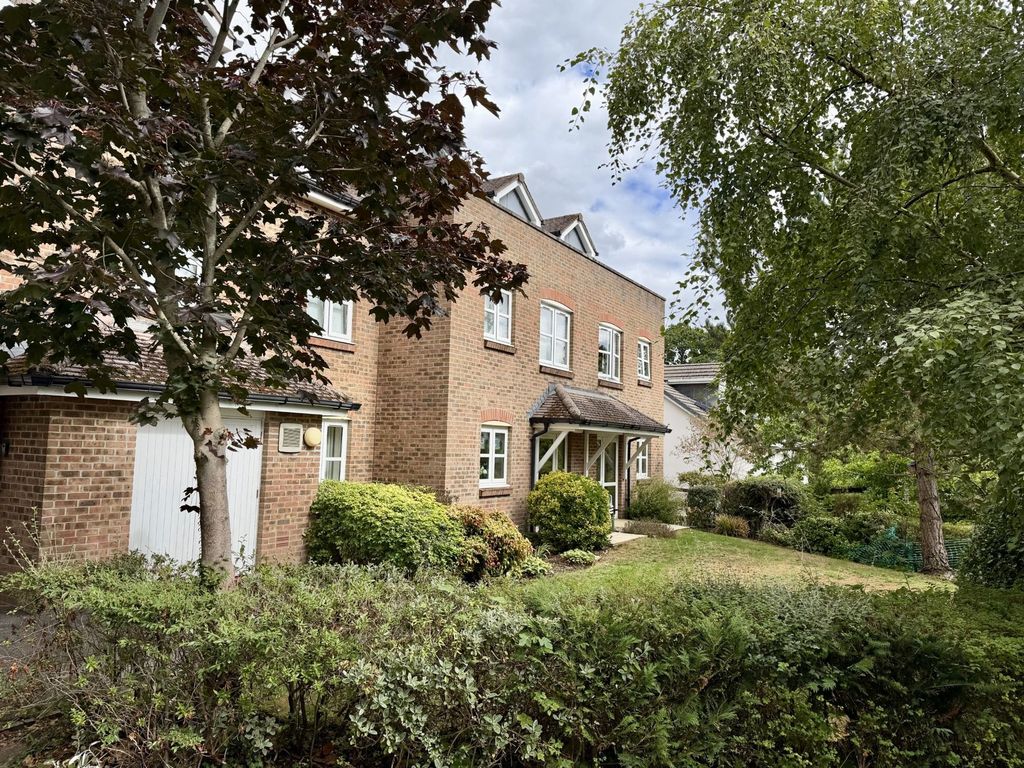 Property photo 1 of 15 Main Elevation
