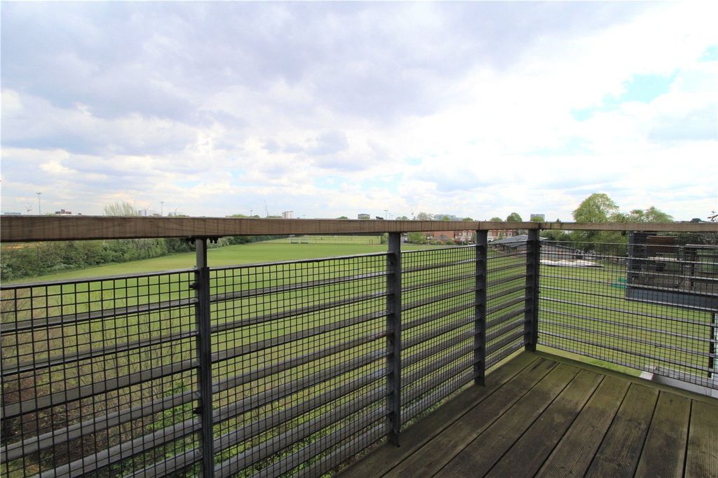 Property photo 2 of 5 Picture No. 04